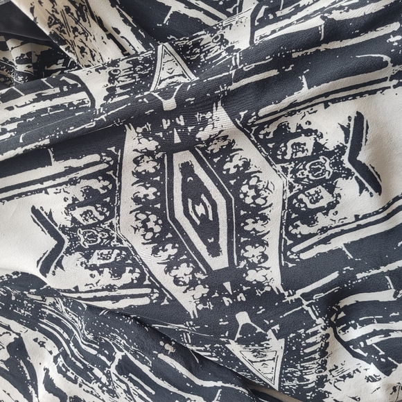 Twelfth Street by Cynthia Vincent Cathedral Print Mini Dress, VGUC, Size S - Picture 8 of 9